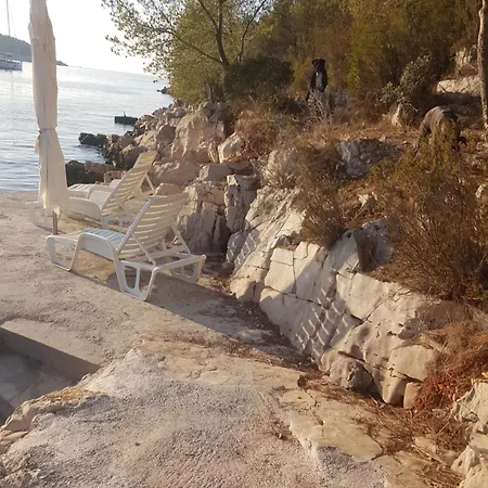 索尼娅＆提欧赫瓦尔别墅公寓 *