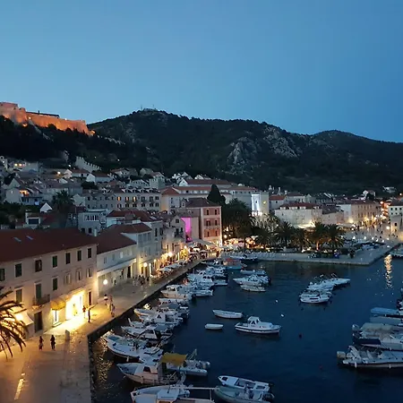 Διαμέρισμα Sonia & Teo Hvar *