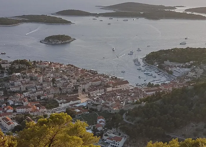 Apartment Sonia & Teo Hvar